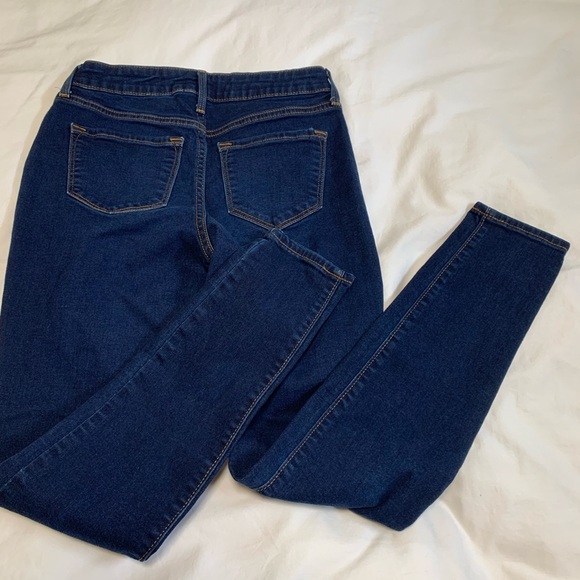 Old Navy size 0 Rockstar Super Skinny jeans - Picture 2 of 7